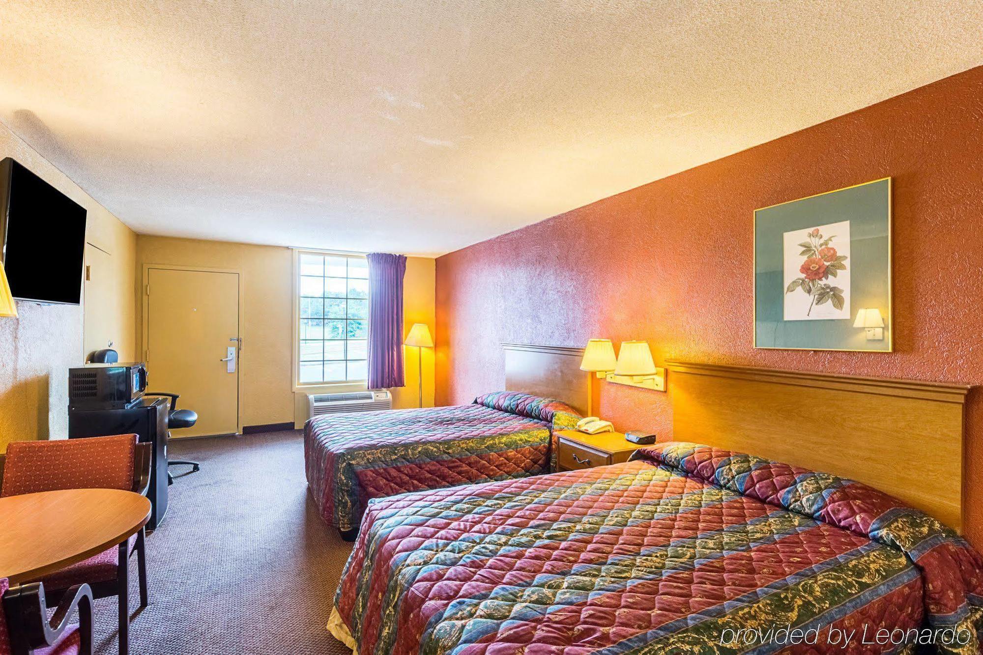 Econo Lodge Inn & Suites Orangeburg Exterior foto